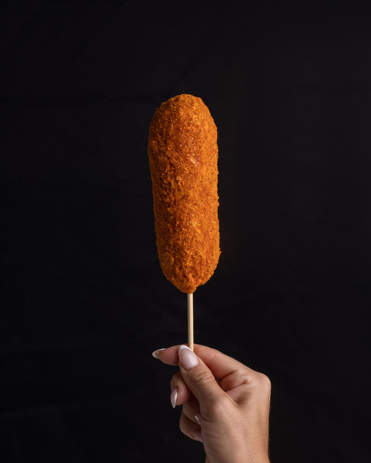 Korndog Doritos Spicy rebozado de Hot Flamin Cheetos
