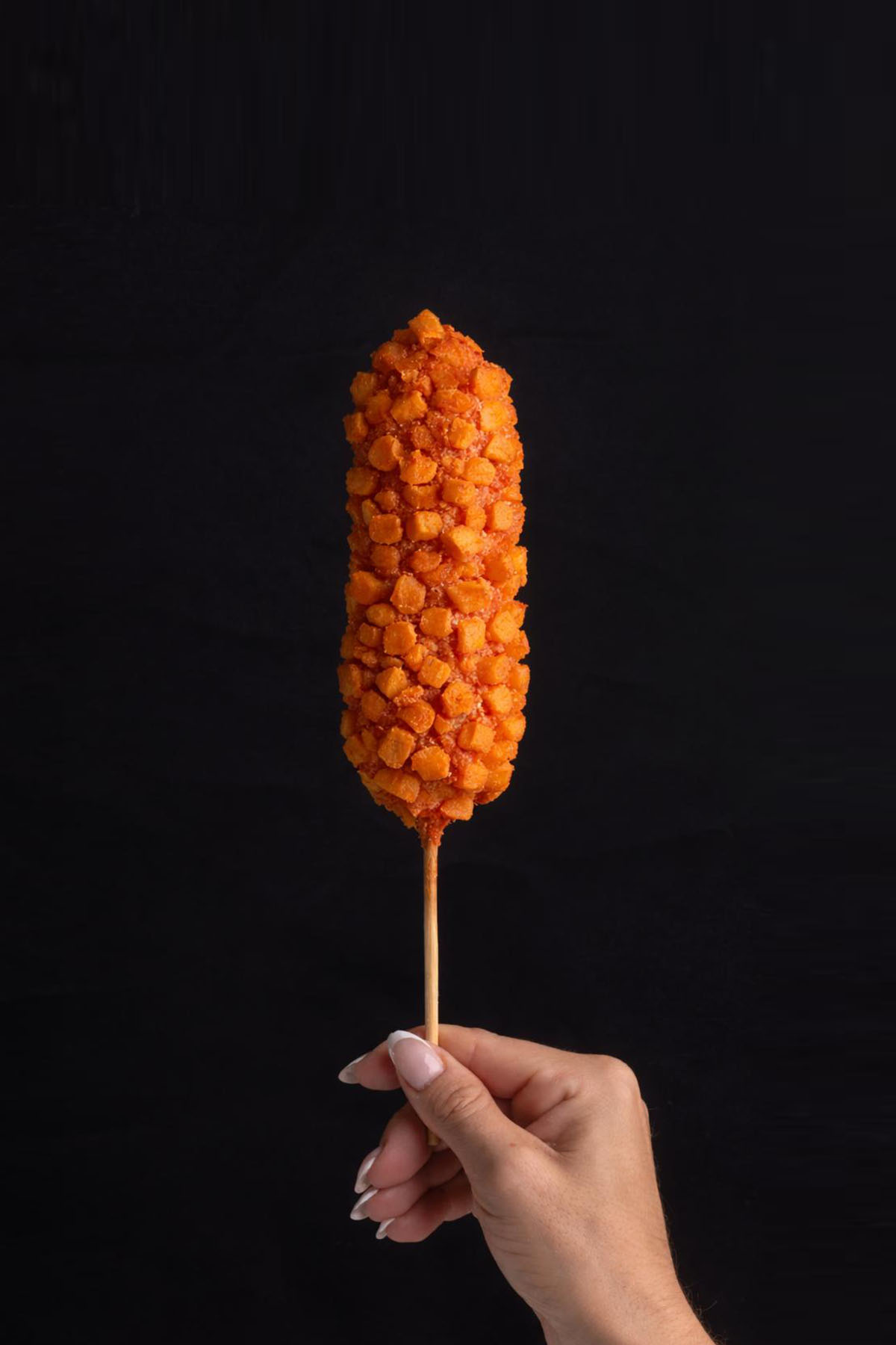 Korndog Doritos Spicy rebozado de Hot Flamin Cheetos